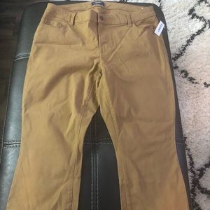 Old Navy Mid-Rise Rockstar Khaki Jeans